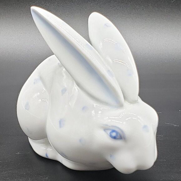 Abbott Collection Small White Porcelain Blue Spotted Rabbit Coin Bank w/Stopper - Picture 16 of 16